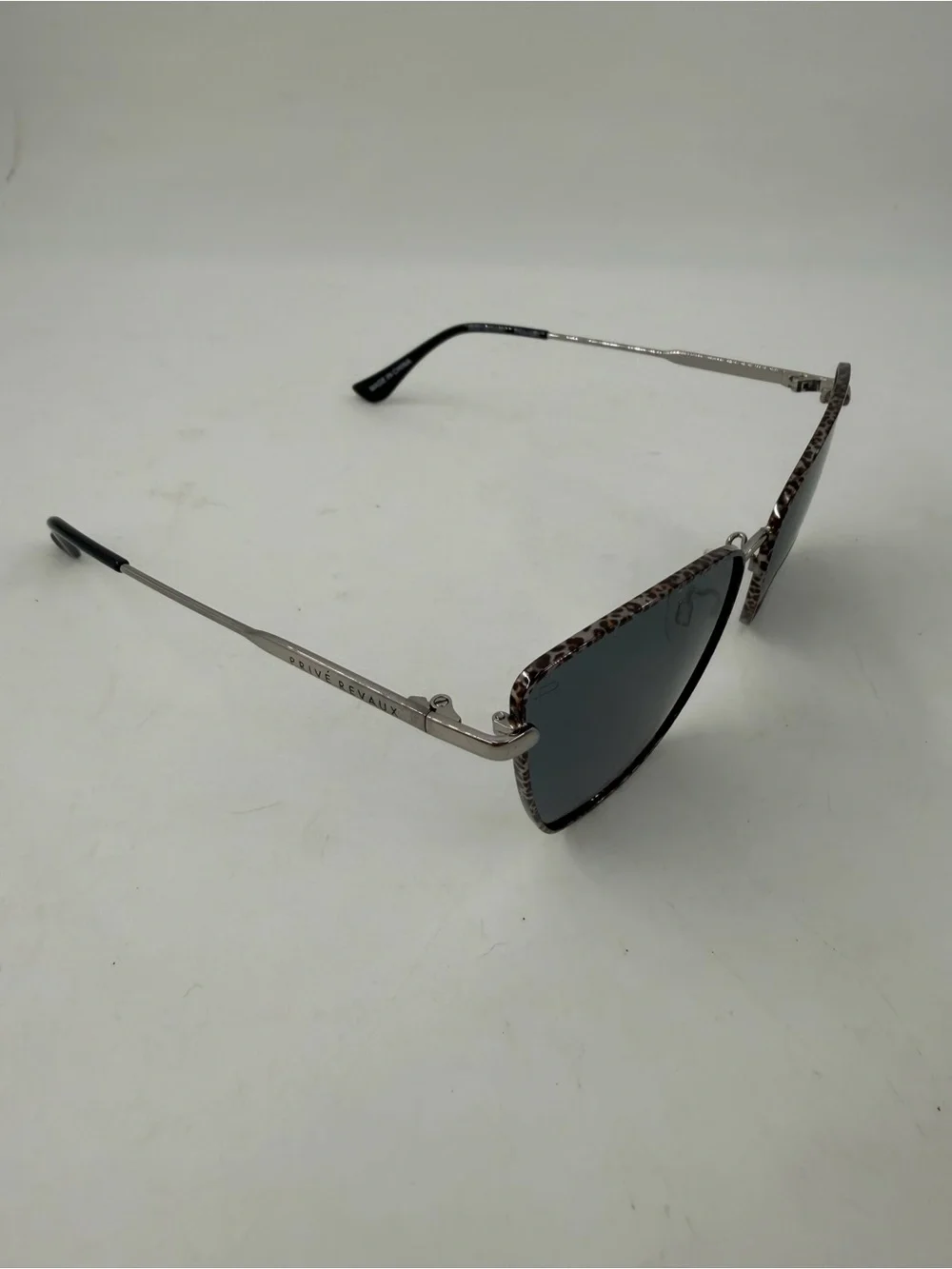 NEW! Prive Reveaux Women’s Purr/S Polarized Black Silver Sunglasses 840219235097